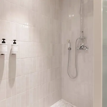 Montaigne Aparthotel 4*